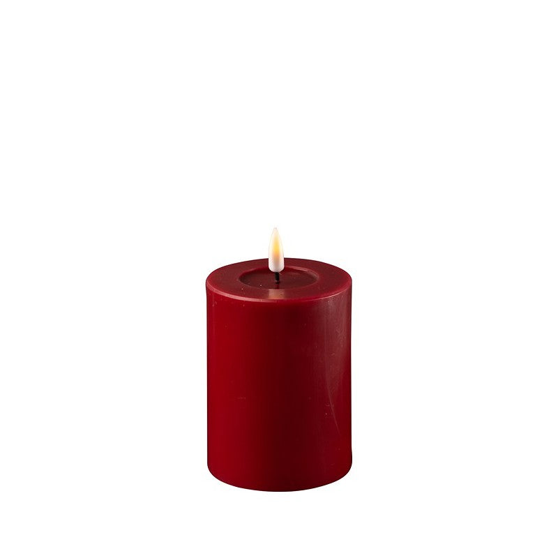 Bougie Intérieur rouge. bordeau