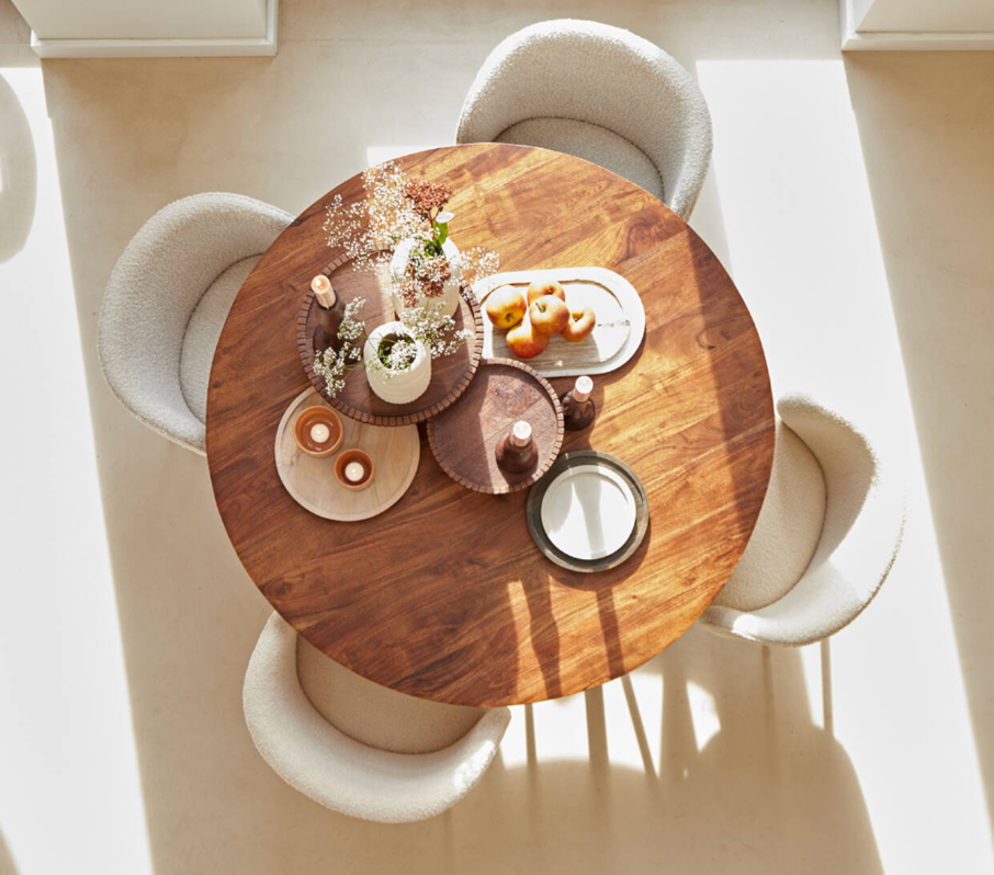 Table à manger Ø140x76 cm QUENZA bois d'acacia marron foncé