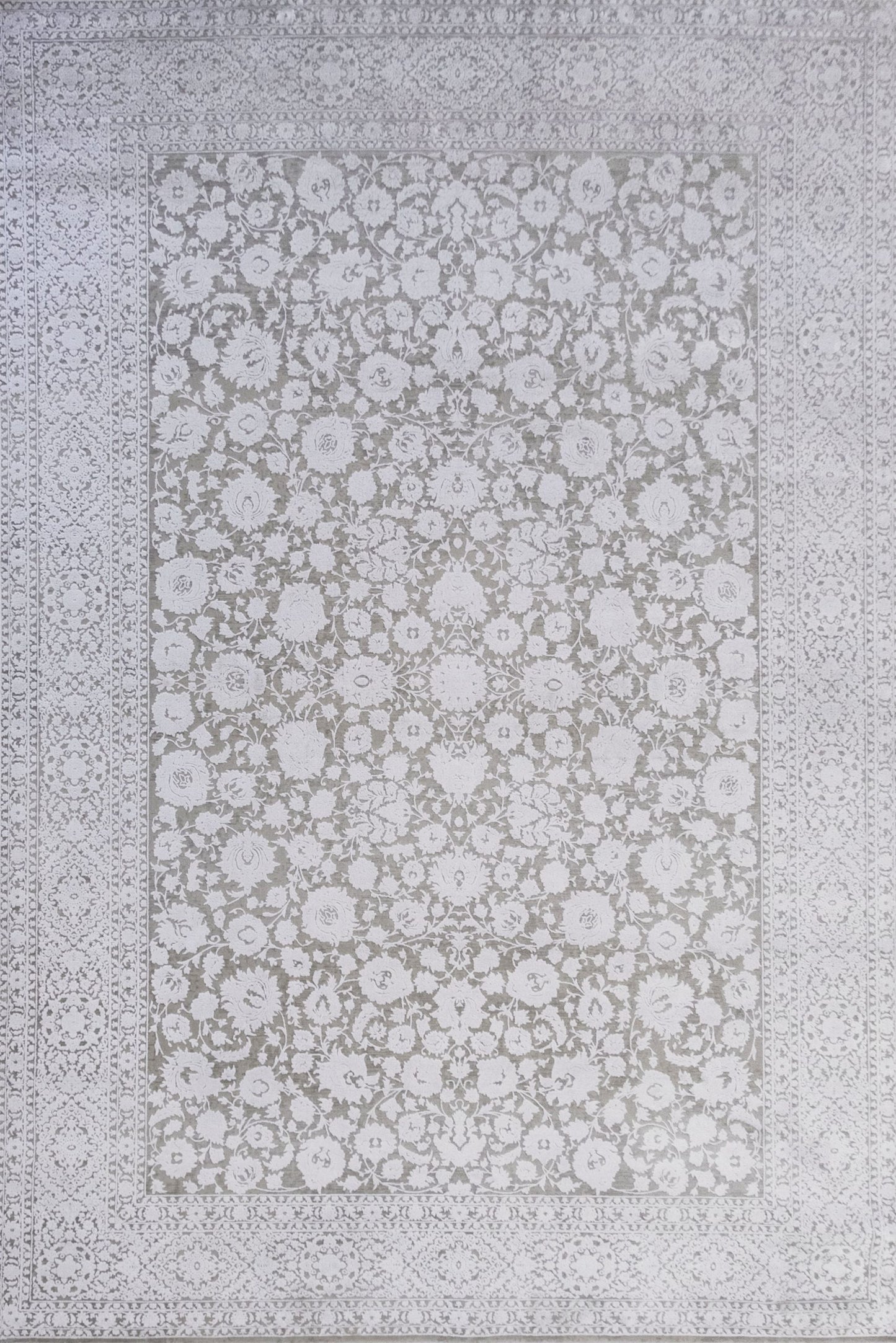 Tapis beige fleurs finition à la main - 160x230 cm