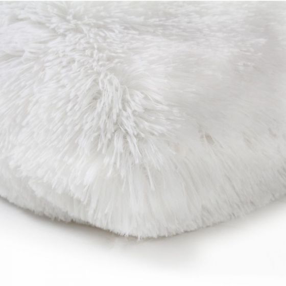 Coussin poil doux blanc