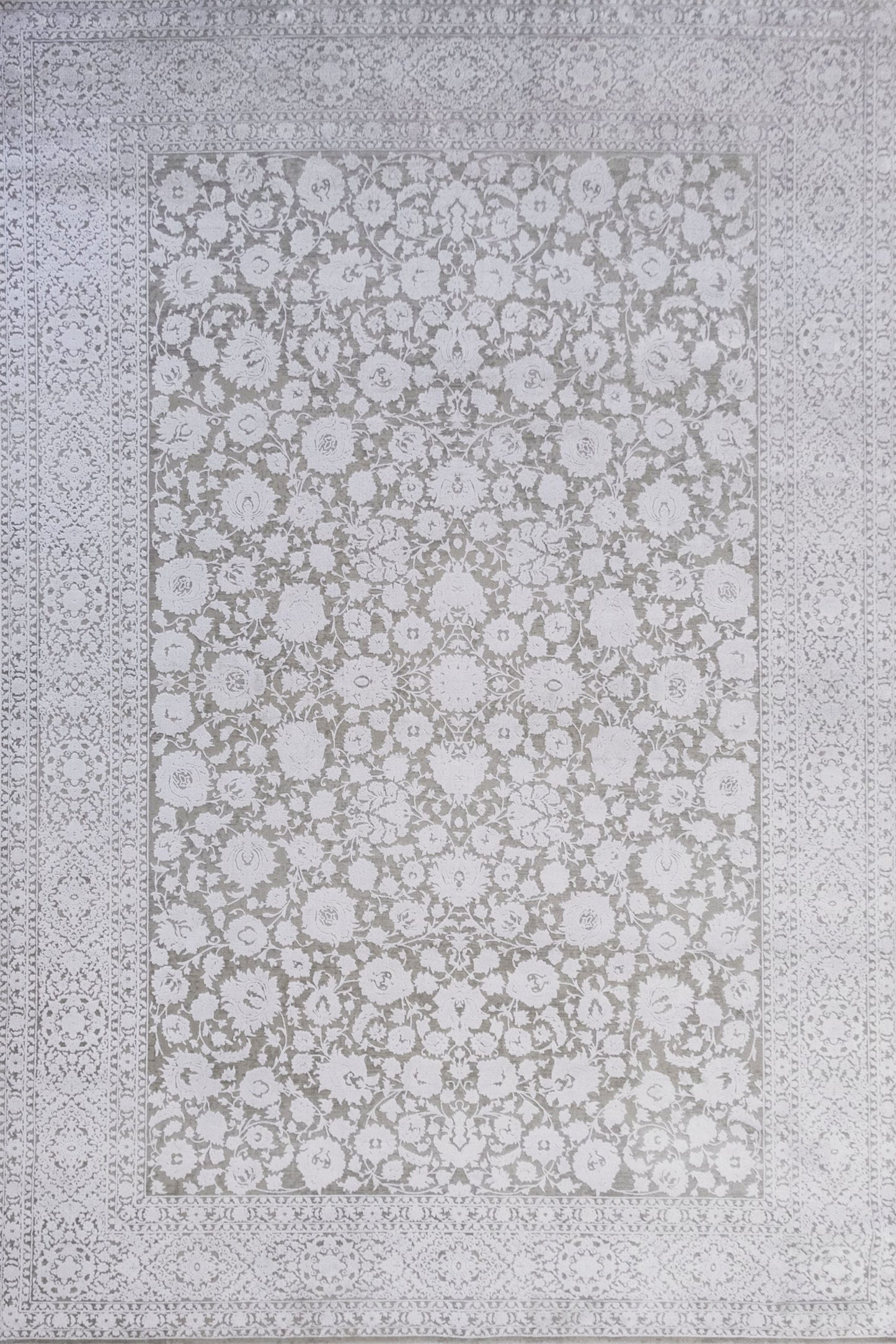 Tapis beige fleurs finition à la main - 160x230 cm